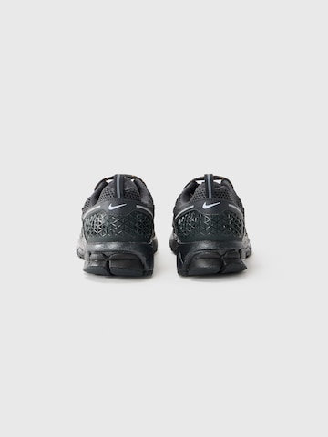 Sneaker 'VOMERO 5' di Nike Sportswear in grigio