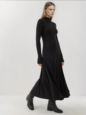 Abito di Hiccup in nero