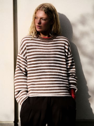 self. Sweater in Brown: front
