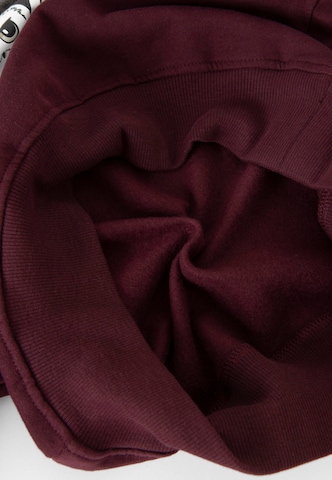 Cool Club Sweatshirt in Red