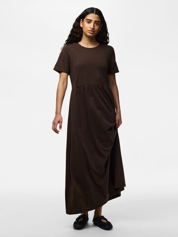 Robe 'PCDisso' PIECES en marron