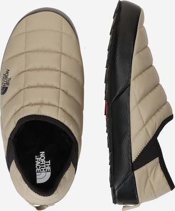 THE NORTH FACE Χαμηλό παπούτσι 'THERMOBALL TRACTION MULE V' σε πράσινο