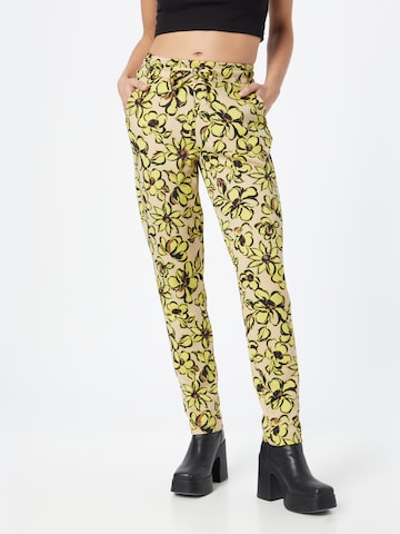 Coupe slim Pantalon 'SELAH' b.young en vert : devant