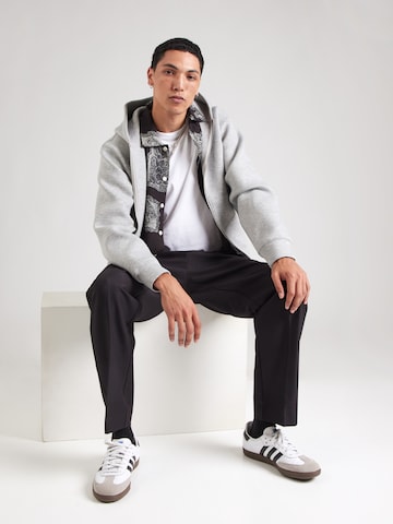 Hanorac de la JACK & JONES pe gri