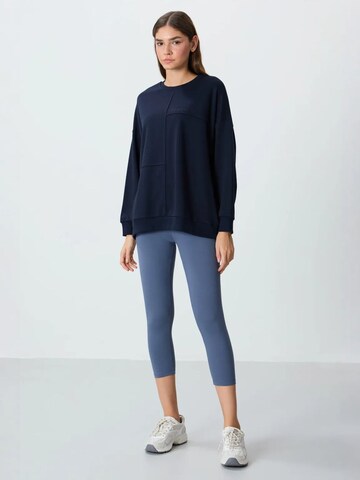 Sweat-shirt Tommy Life en bleu