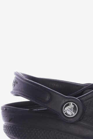 Crocs Sandals & High-Heeled Sandals in 34 in Black