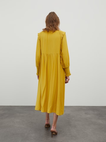 Robe-chemise 'Mascha' EDITED en jaune