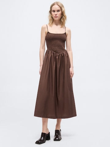 Rochie de vară 'SYDNEY' de la Abercrombie & Fitch pe maro: față