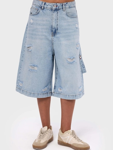 IT'S BASIC Baggy Jeans 'BERMUDA DENIM SHORT' in Blauw