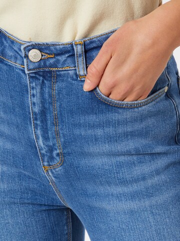 Trendyol גזרת סלים ג'ינס בכחול