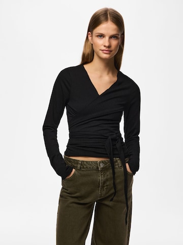 PIECES Shirt 'PCLAYA' in Schwarz: Vorderseite