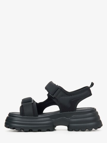 ES8 Sandals '5010-01' in Black