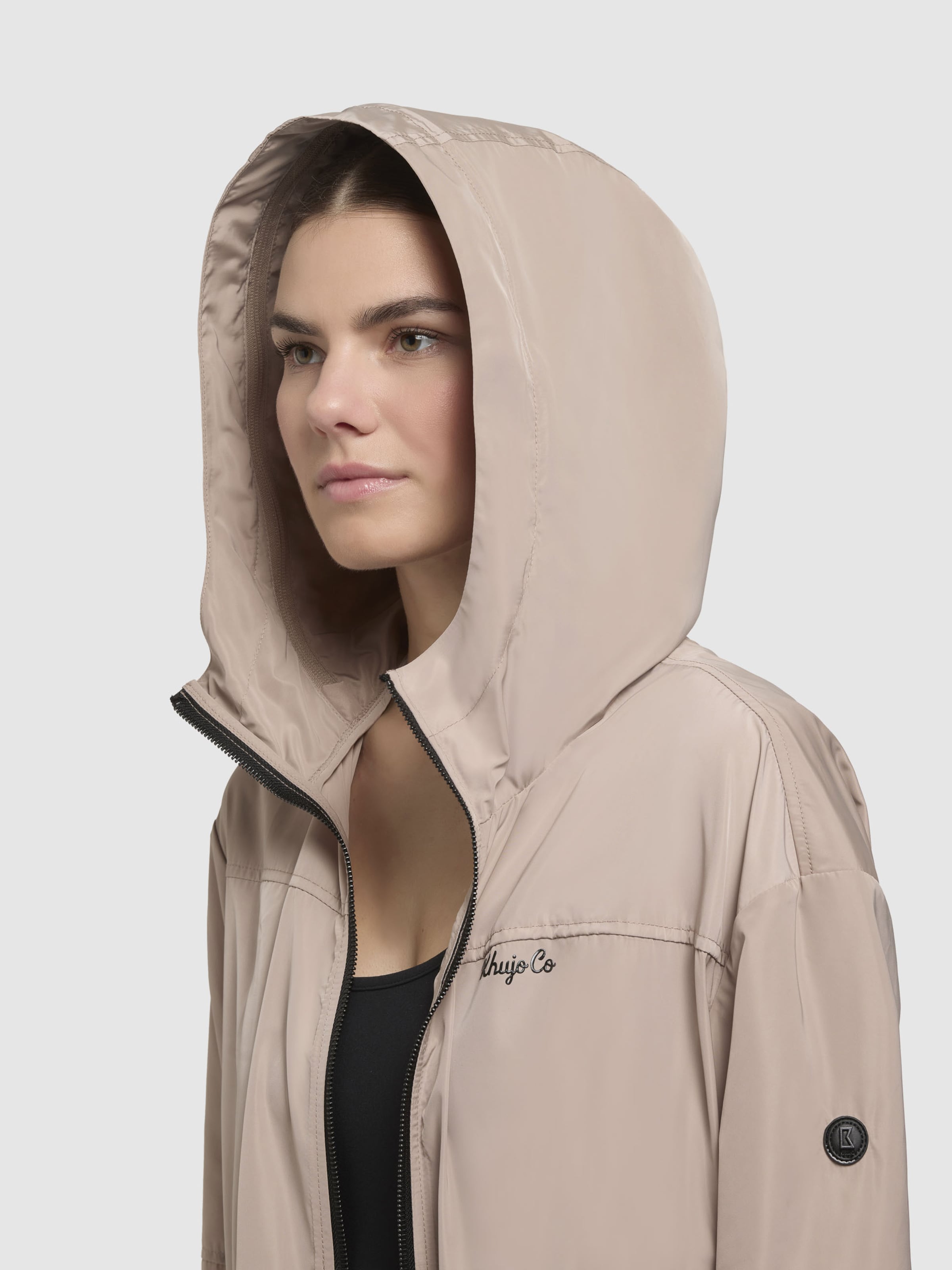 khujo Between-seasons coat 'ZLATA' in Beige