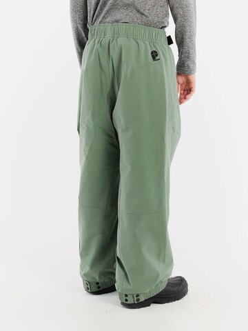 PROTEST Regular Sporthose 'PRTKenny JR'‌‌‌‌ in Grün