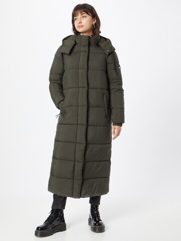 Cappotto invernale 'Touchline' di Superdry in verde: frontale