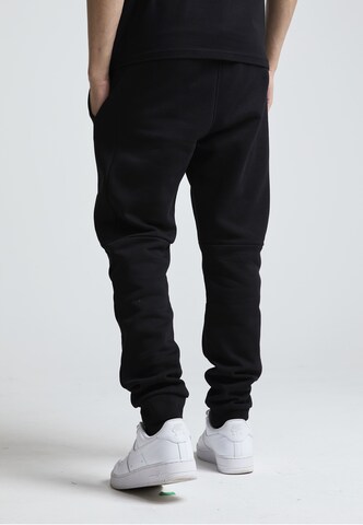 Loosefit Pantaloni 'Botticini Compatto' di Zavetti Canada in nero