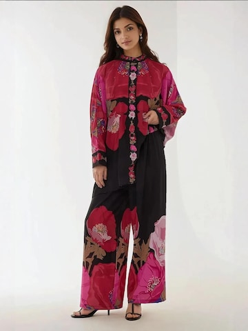 Pantalons de tailleur Hiccup en rouge : devant