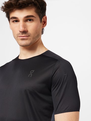 On Performance shirt in Black
