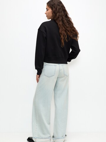 Pull&Bear Sweatshirt in Schwarz