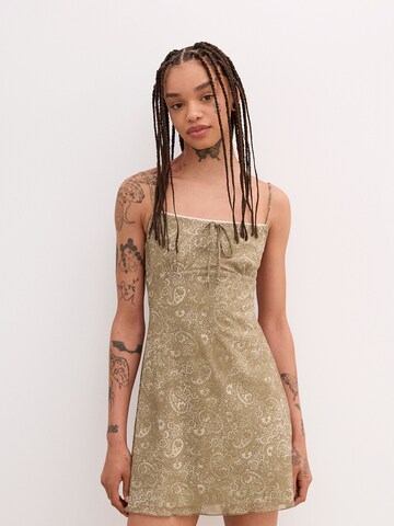 Bershka Dress in Green: front