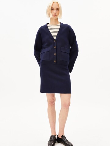 Cardigan ARMEDANGELS en bleu