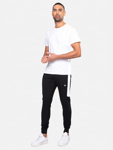 Threadbare Tapered Broek 'Dwayne' in Zwart