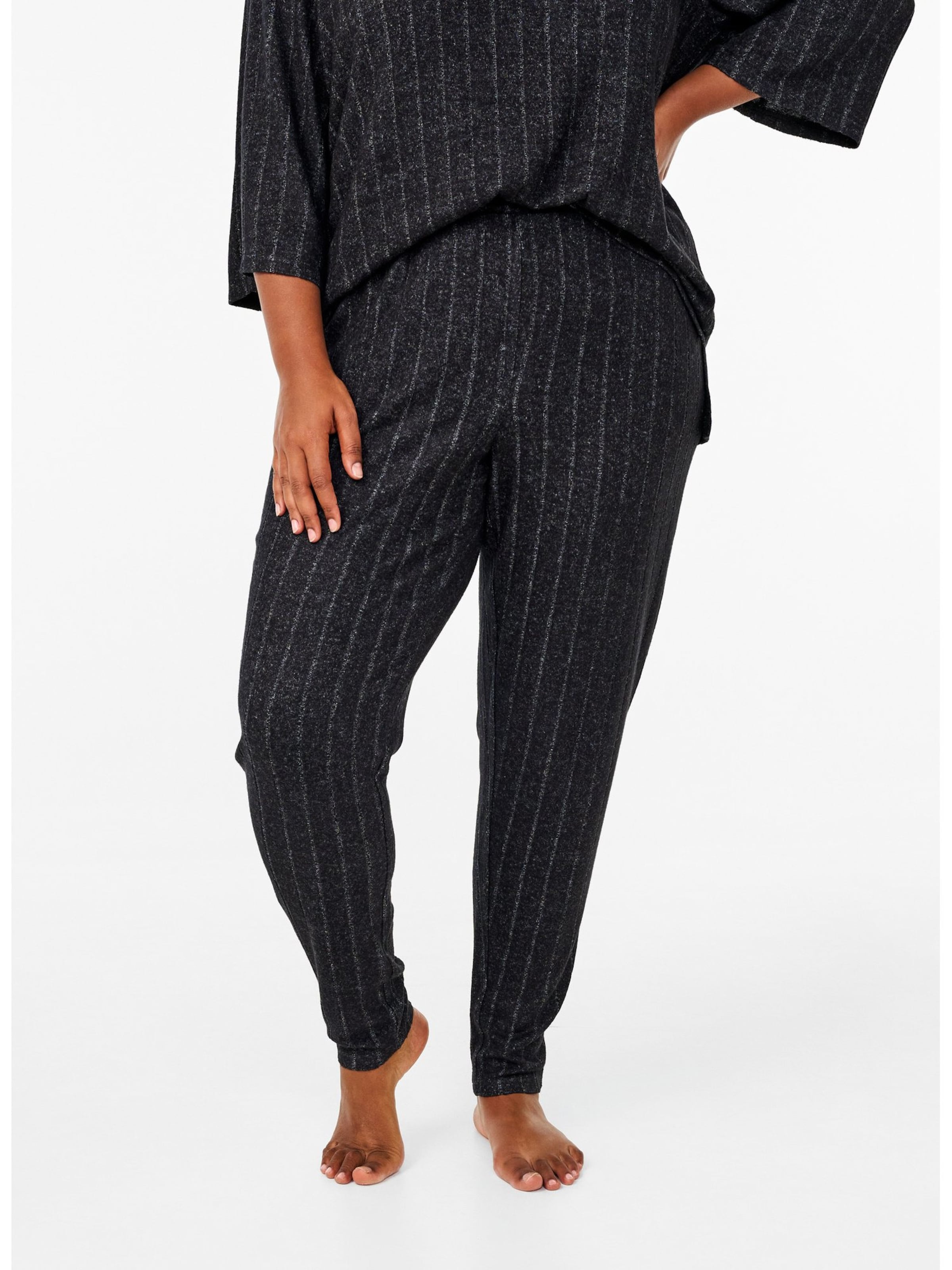 Zizzi Regular Hose 'MLuna' in Schwarz: Vorderseite