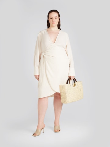 Robe 'Nala' CITA MAASS co-created by ABOUT YOU en blanc