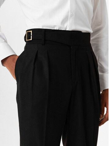 Antioch Tapered Pleat-front trousers 'Abelard' in Black
