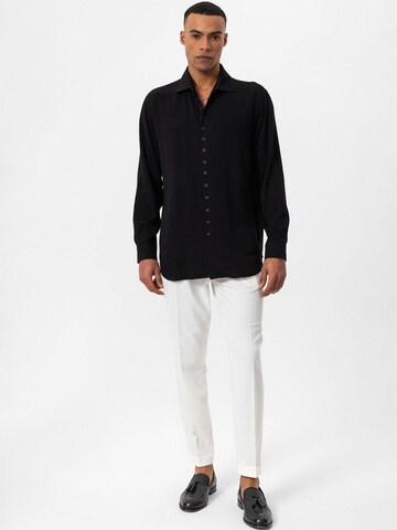 Antioch Regular fit Button Up Shirt in Black
