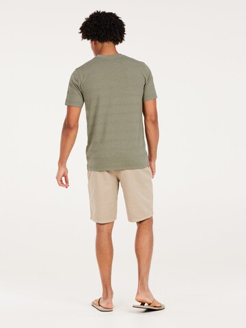 PROTEST Shirt 'PRTSHUTE' in Grün