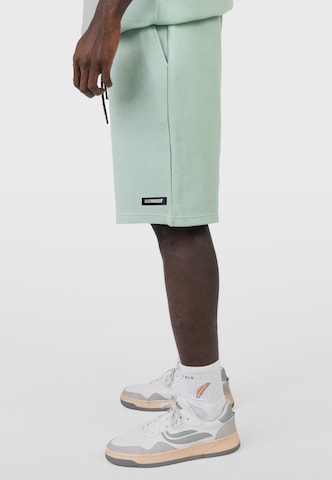 Kleinigkeit Regular Hose in Grün