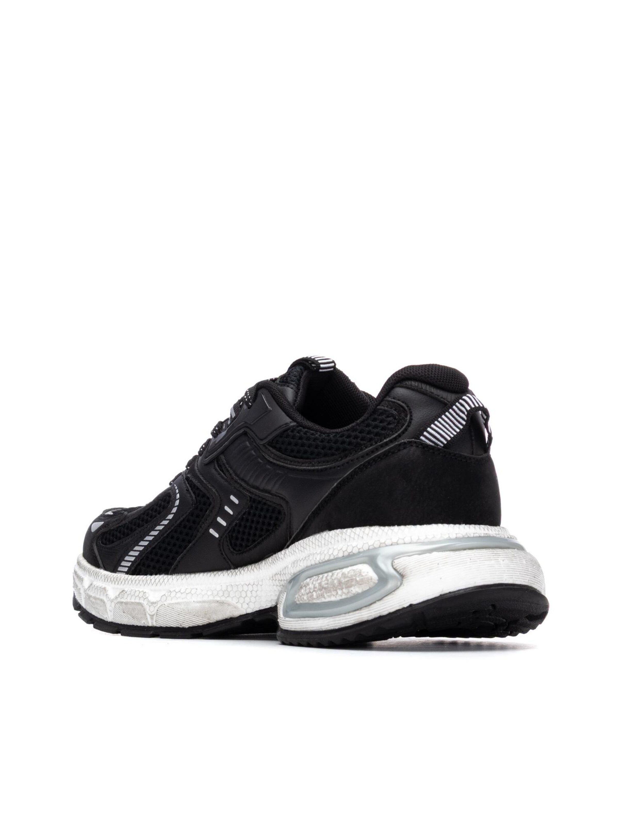 Xti - Calzado deportivo en negro