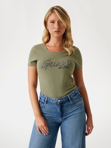 GUESS T-Shirt in Grün: Vorderseite