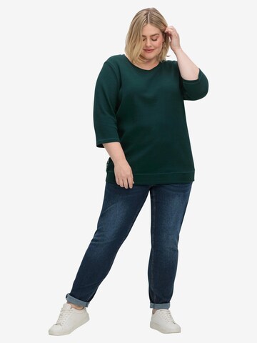 SHEEGO Sweatshirt in Green