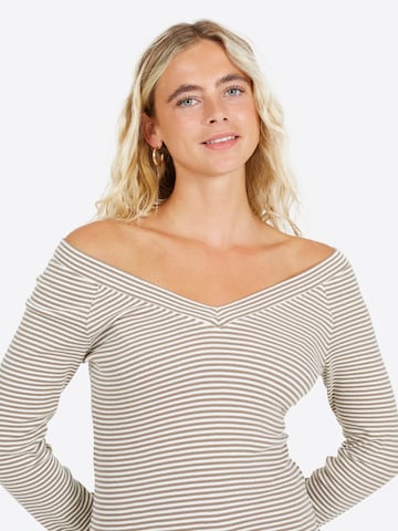 Maglietta di BRAVE SOUL in grigio