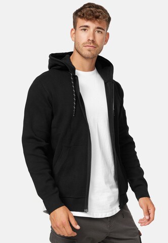 INDICODE JEANS Zip-Up Hoodie in Black: front