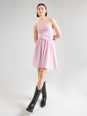 Hailys Dress 'Be44rta' in Pink: front