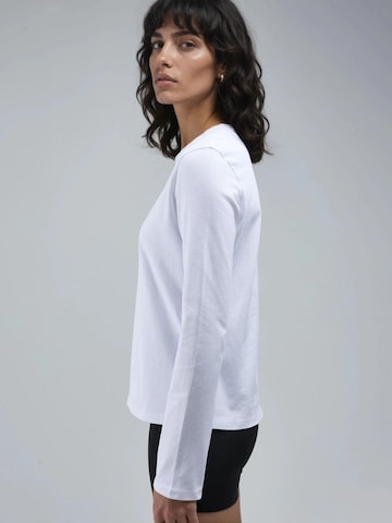 Maglietta di Busem in bianco