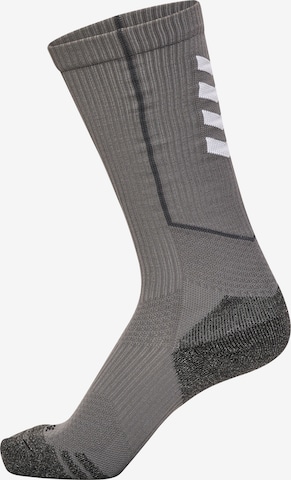 Chaussettes de sport 'Pro' Hummel en gris : devant