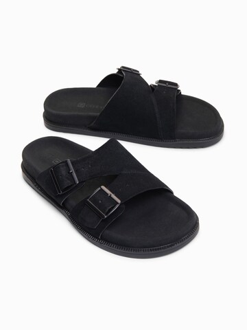 Zoccoletto di Ombre in nero