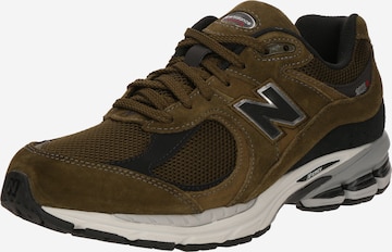 Baskets basses '2002' new balance en marron : devant