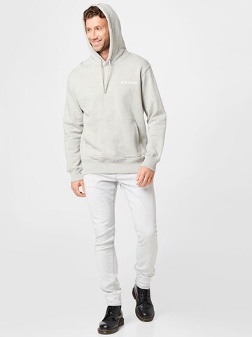 minimum Sweatshirt 'LOGE' in Grau