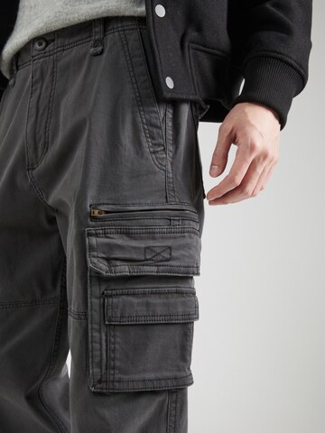 HOLLISTER Regular Hose in Grau