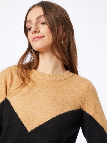 VERO MODA Pullover i brun