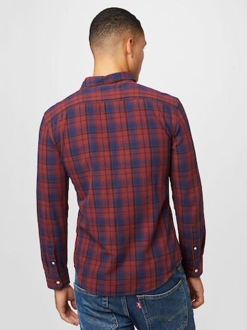 LEVI'S ® Slim fit Button Up Shirt 'Battery Housemark Slim Fit' in Red