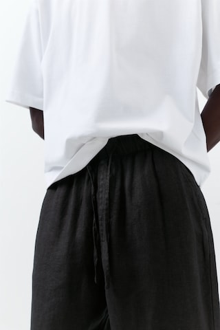 Pull&Bear Baggy Nadrág - fekete