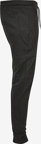 SOUTHPOLE Zwężany krój Spodnie 'Southpole' w kolorze szary