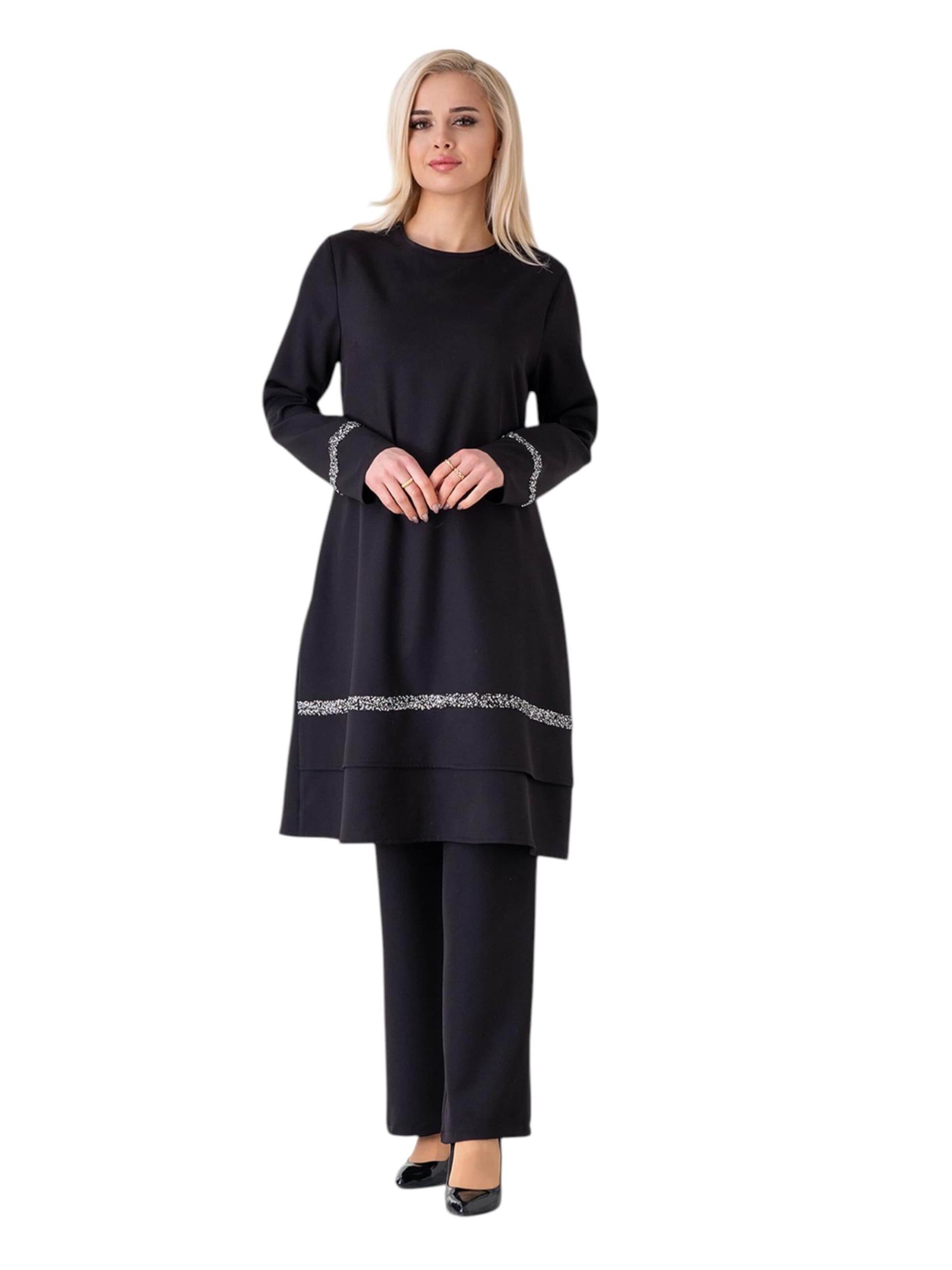 Completo pantalone 'NEVRA' di fashionshowcase in nero