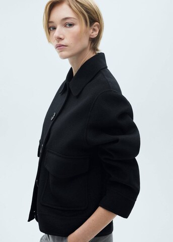 Veste mi-saison 'Anna' MANGO en noir